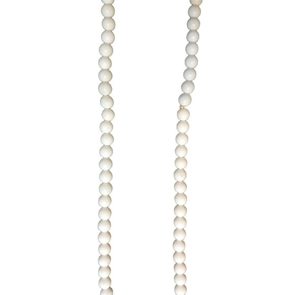 New Vintage Handcrafted 18"  White Single Beaded Necklace A21 - Picture 3 of 5